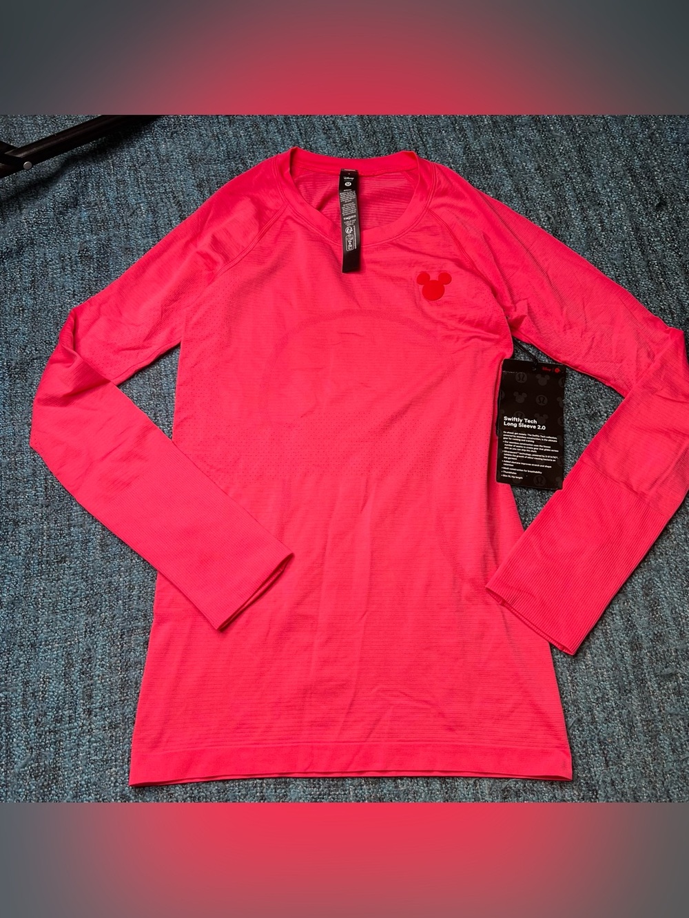 Lululemon x Disney Minnie Mouse Swiftly Tech 2.0 Long Sleeve Top in Pink Size 4